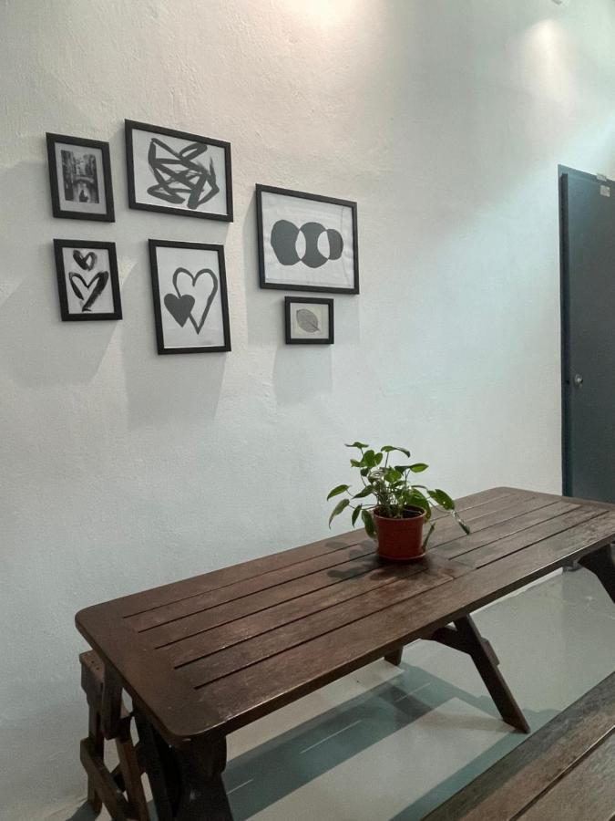 Guest House "Feel At Home" Near A Famosa Fortress & Stadhuys Malacca Eksteriør billede